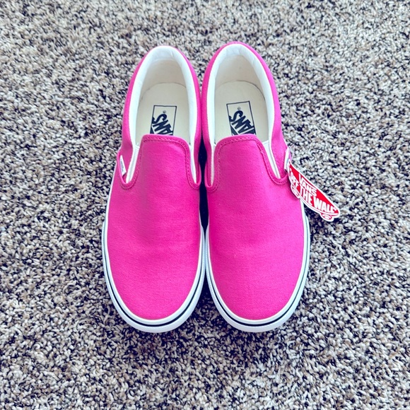 Very cute platform slip on vans with flames. - Picture 1 of 5